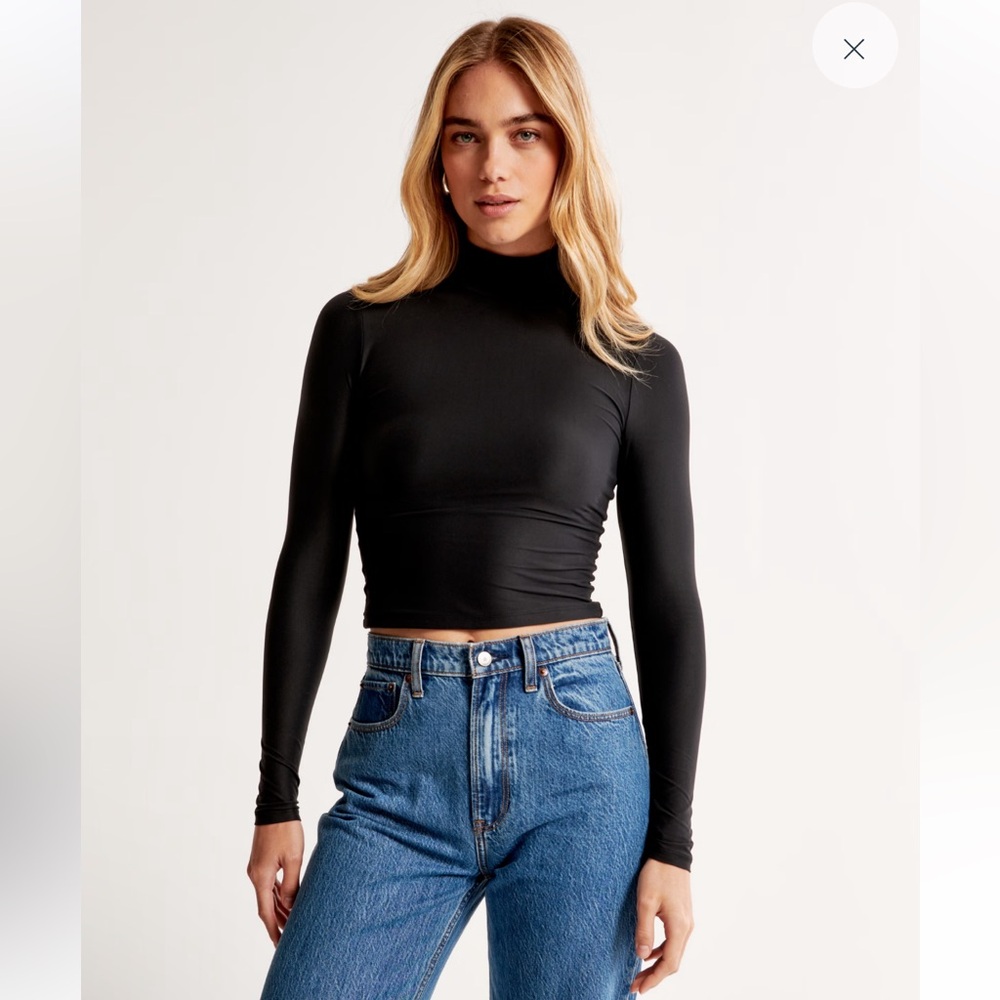 Abercrombie & Fitch Black Seamless Long-Sleeve Cropped Mockneck Top size S - Picture 1 of 6